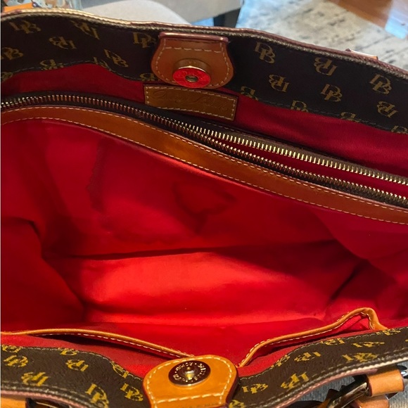 Dooney & Bourke purse - Picture 5 of 11